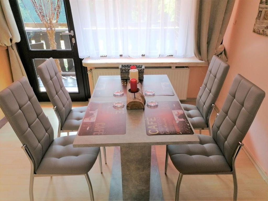 Top Ferienwohnung Mit Tiefgaragenstellplatz, Auch Fuer Laengere Aufenthalte Sasbachwalden Exterior foto